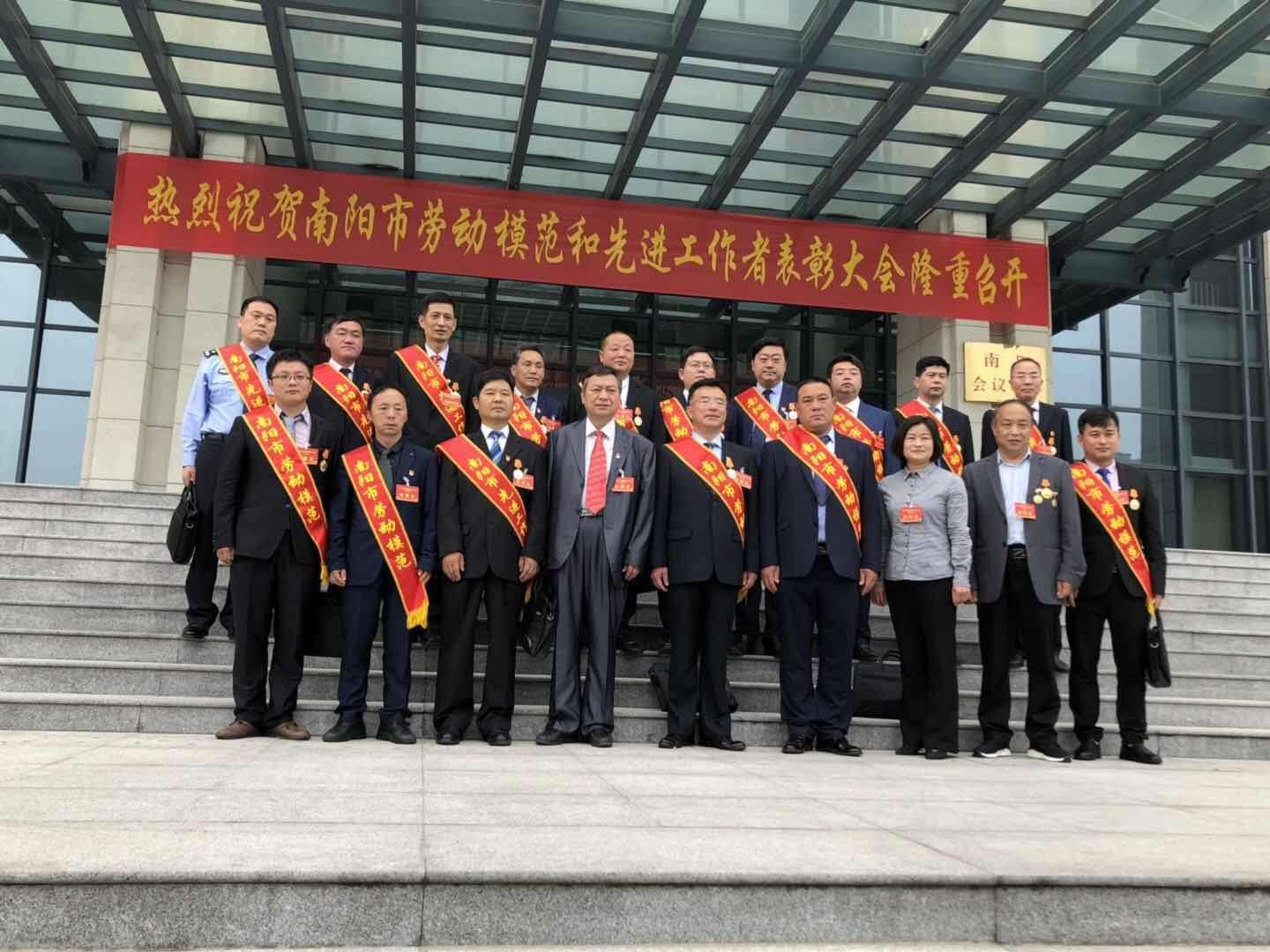 1573698557908815.jpg 1.jpg